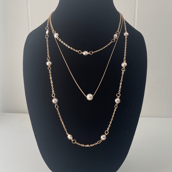 Multilayered Faux Pearl Minimalist Necklace 26in Plus 4in Extender - Picture 6 of 10